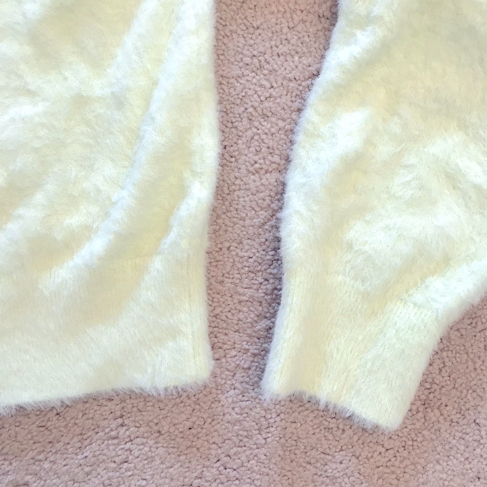 Willow Wind Cropped Cardigan Sweater Womens Medium Pastel Pale Green Fuzzy Soft - Picture 7 of 8